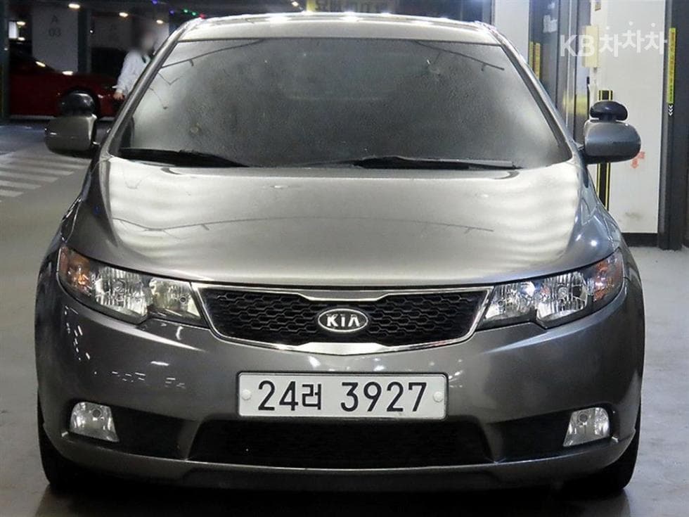 Kia Forte1.6 GDI Luxury Eco (economy trim)Plus - 2
