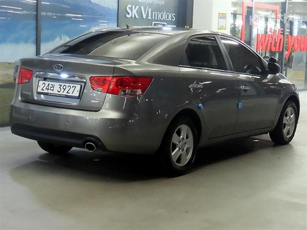 Kia Forte1.6 GDI Luxury Eco (economy trim)Plus - 4