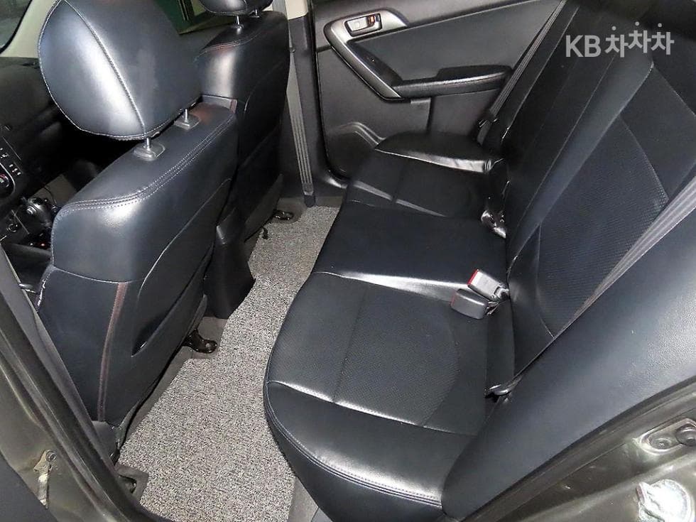 Kia Forte1.6 GDI Luxury Eco (economy trim)Plus - 7