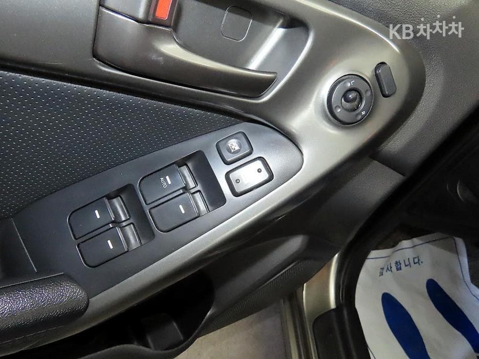 Kia Forte1.6 GDI Luxury Eco (economy trim)Plus - 13