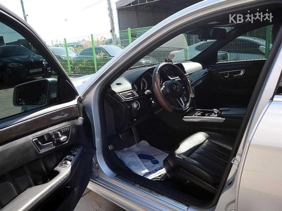 Mercedes-Benz New E-ClassE350 블루텍 4매틱 W212 - 6