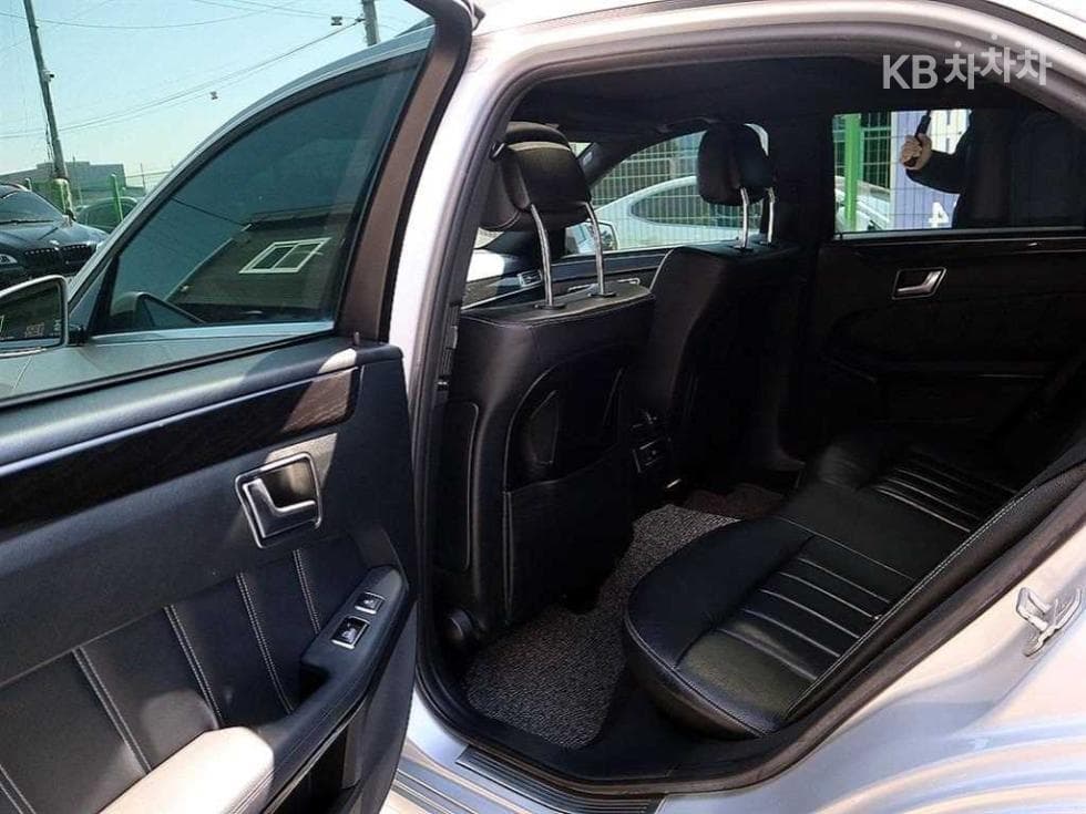 Mercedes-Benz New E-ClassE350 블루텍 4매틱 W212 - 7
