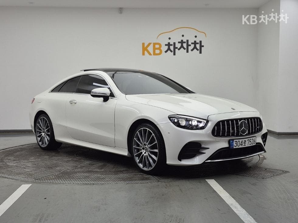 Mercedes-Benz E-Class (W213)E450 4MATIC Coupe Standard - 2