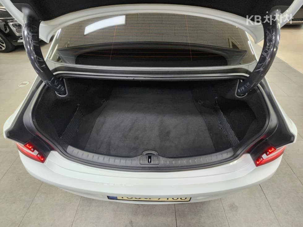 Genesis G80(RG3)2.5 Turbo Gasoline Direct Injection 2WD - 30