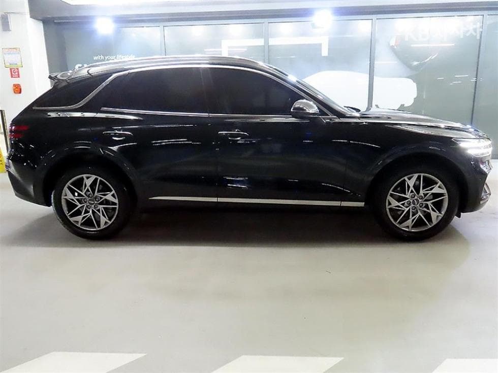 Genesis GV70Gasoline 2.5T 2WD - 3