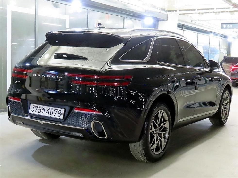 Genesis GV70Gasoline 2.5T 2WD - 4
