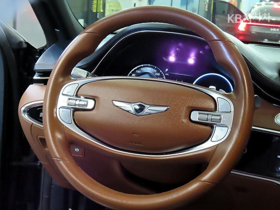 Genesis GV70Gasoline 2.5T 2WD - 8