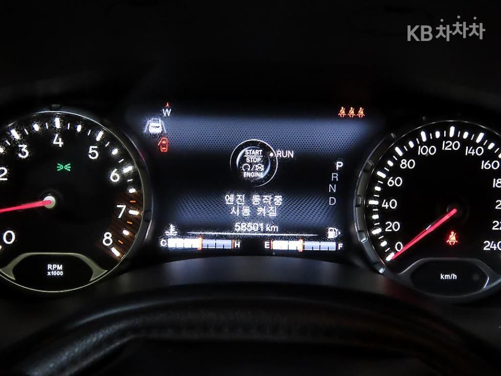 지프 레니게이드2.4 Longitude High - 9