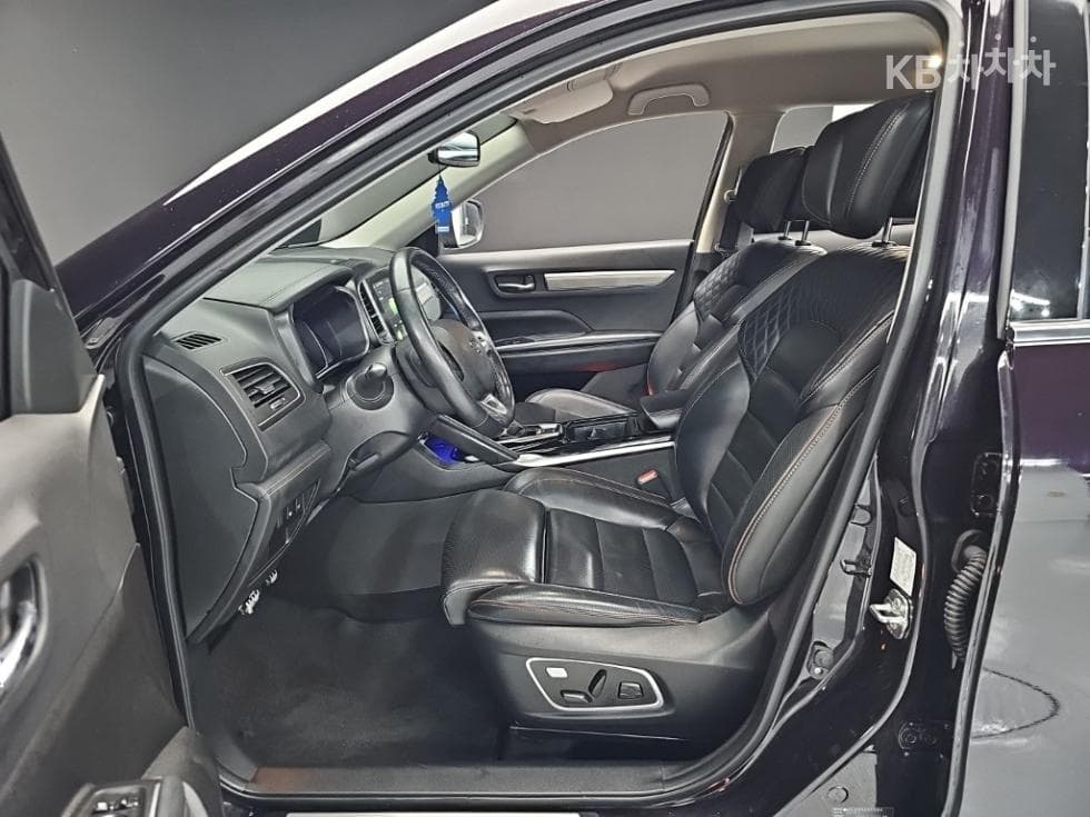 Renault Korea The New (facelift) QM62.0 GDe 2WD Premiere - 10