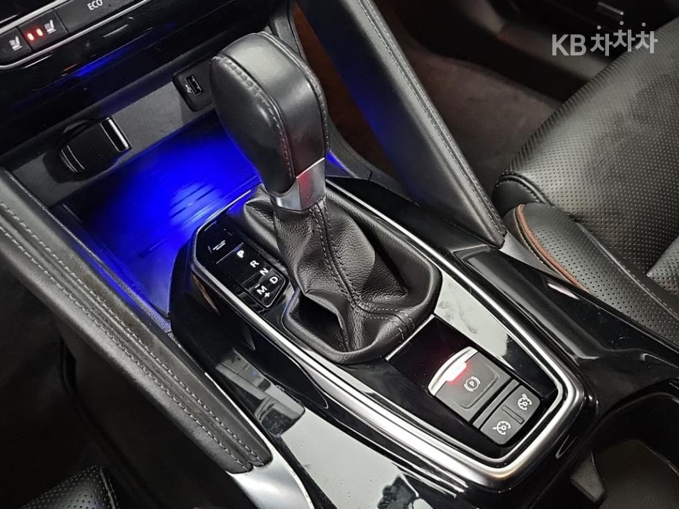 Renault Korea The New (facelift) QM62.0 GDe 2WD Premiere - 17