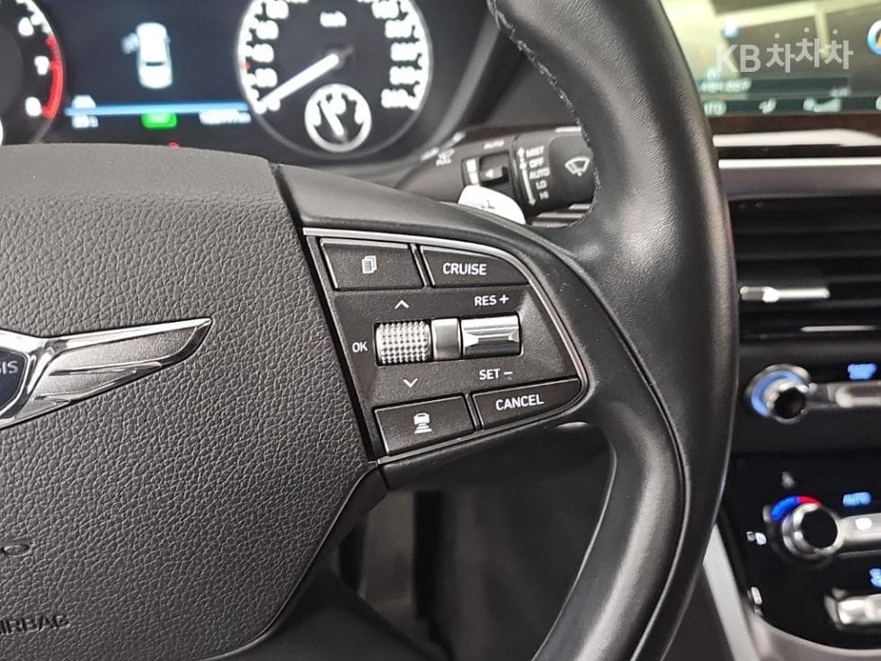 Genesis EQ9003.8 GDI AWD Premium Luxury - 10