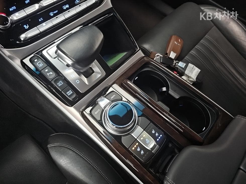 Genesis EQ9003.8 GDI AWD Premium Luxury - 15