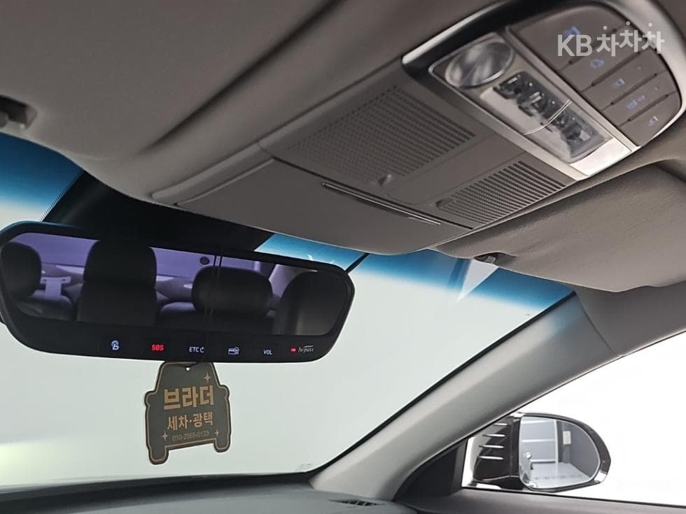Genesis EQ9003.8 GDI AWD Premium Luxury - 19
