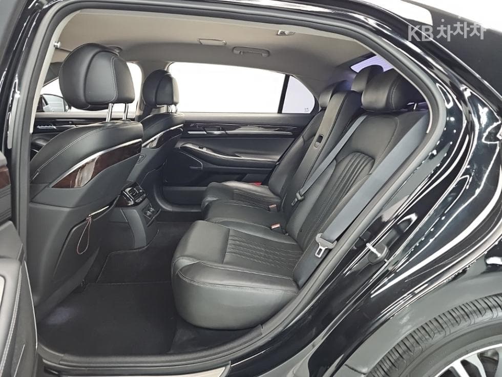 Genesis EQ9003.8 GDI AWD Premium Luxury - 22