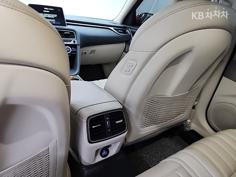 Genesis G702.0T AWD Sport Package - 13
