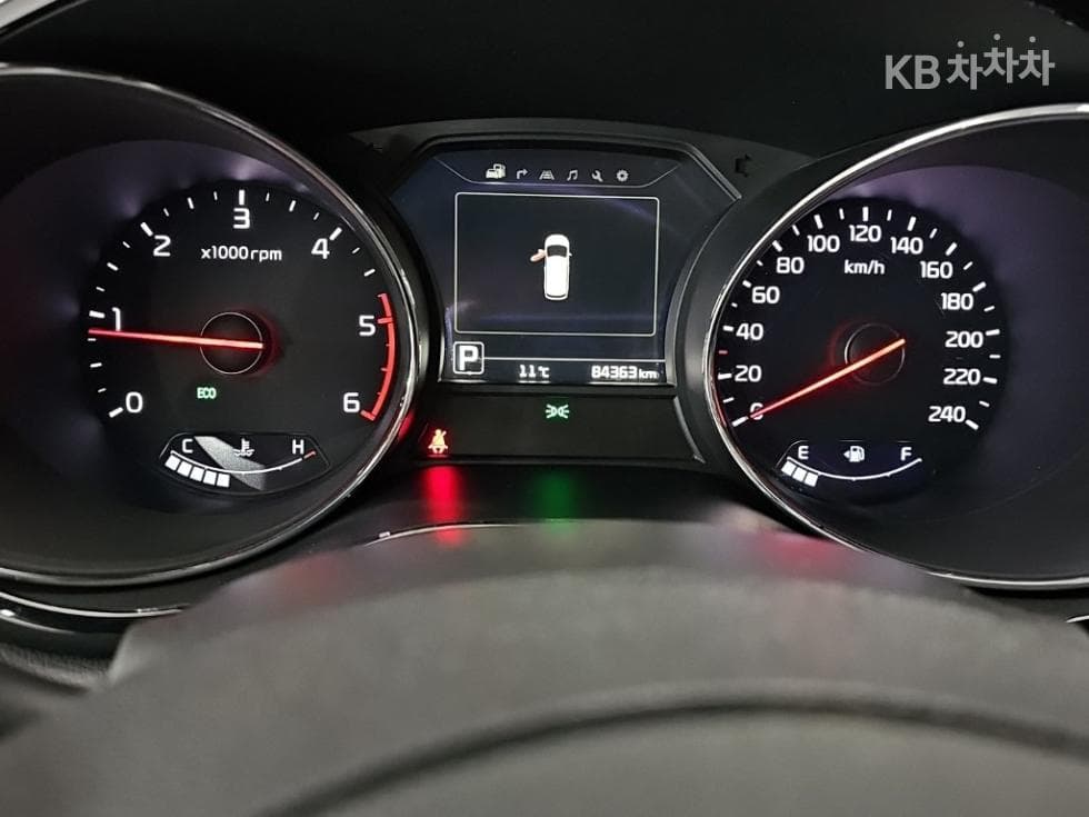 Kia All New Carnival9-seater 2.2 Diesel Noblesse - 6
