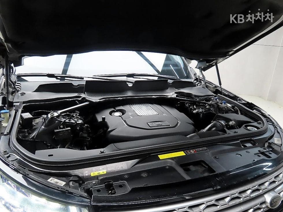 Land Rover 디스커버리53.0 TD6 HSE - 18