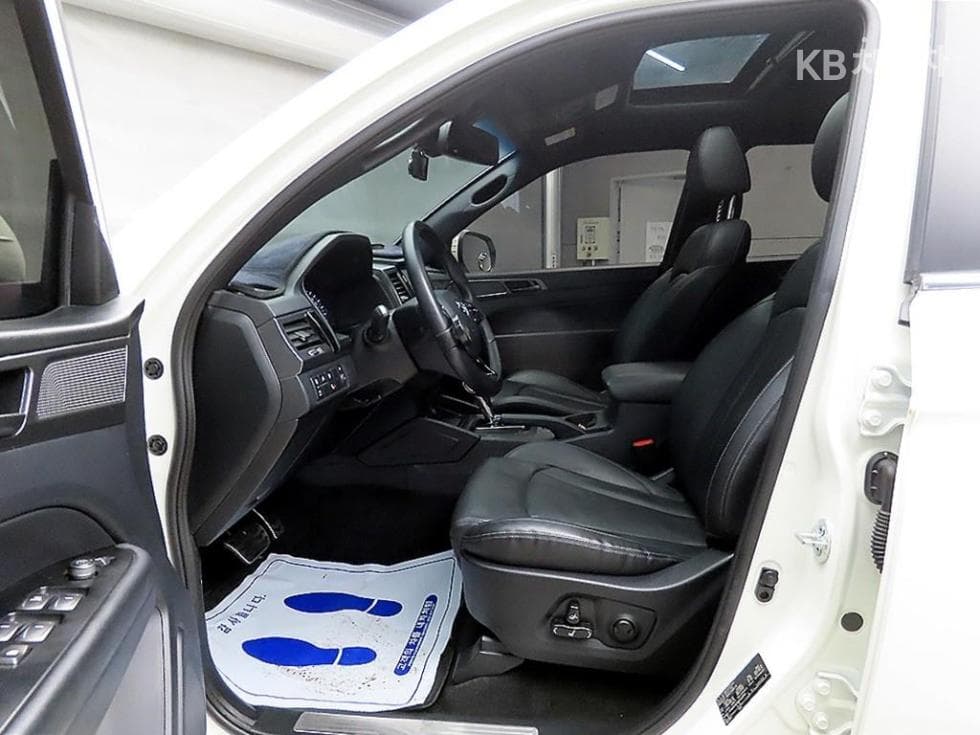 КейДжи Мобилити Rexton Sports Khan2.2 Дизел 파워리프 4x4 와일드 - 5