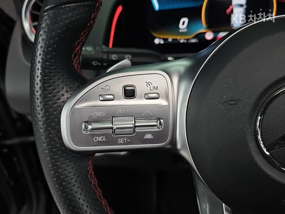 Mercedes-Benz GLB(X247)M-AMG GLB 35 4Matic - 10
