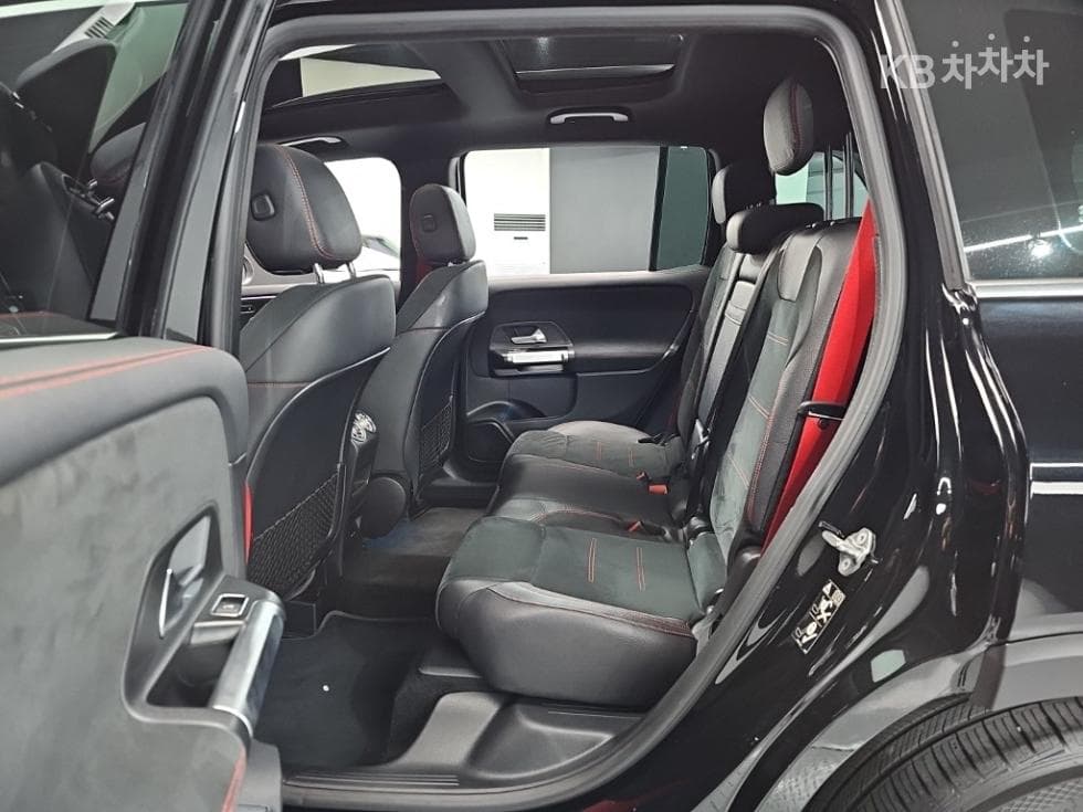 Mercedes-Benz GLB(X247)M-AMG GLB 35 4Matic - 21