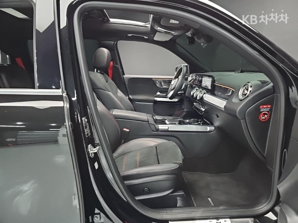 Mercedes-Benz GLB(X247)M-AMG GLB 35 4Matic - 27