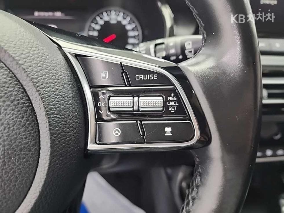 Kia Seltos1.6 Gasoline Turbo 2WD Trendy - 17