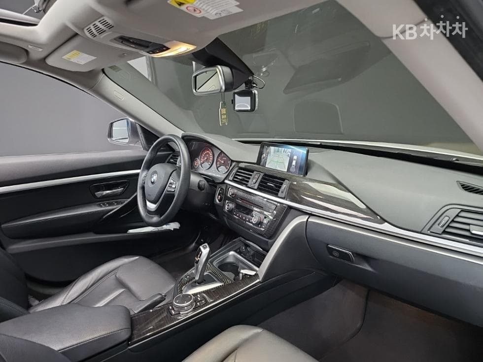 BMW Gran Turismo3 Series GT 320d F34 Luxury - 20