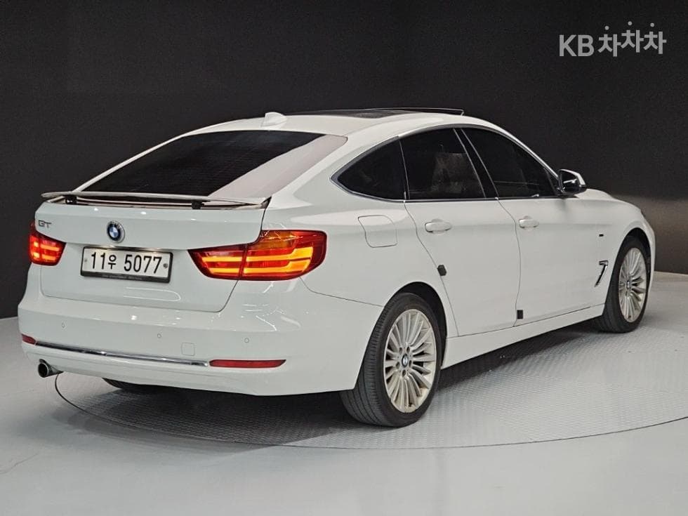 BMW Gran Turismo3 Series GT 320d F34 Luxury - 4