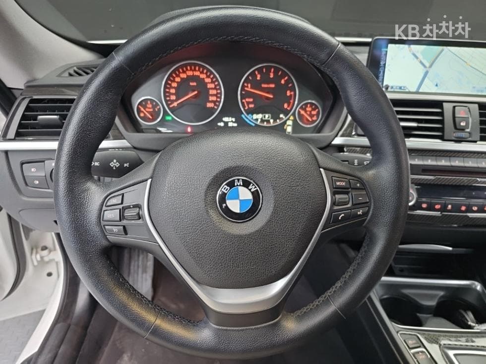 BMW Gran Turismo3 Series GT 320d F34 Luxury - 8