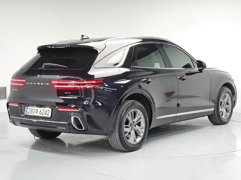 Genesis GV70Gasoline 2.5T AWD - 6