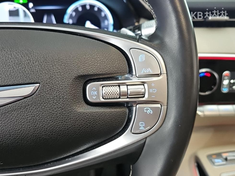 Genesis GV70Gasoline 2.5T AWD - 10