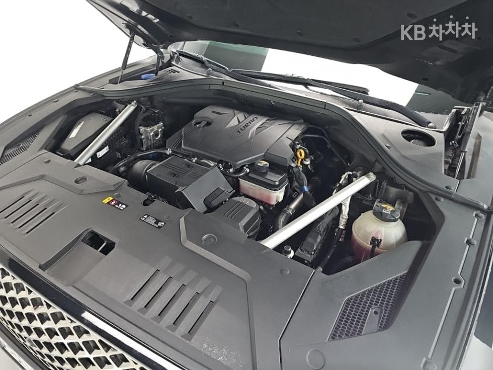 Genesis GV70Gasoline 2.5T AWD - 21