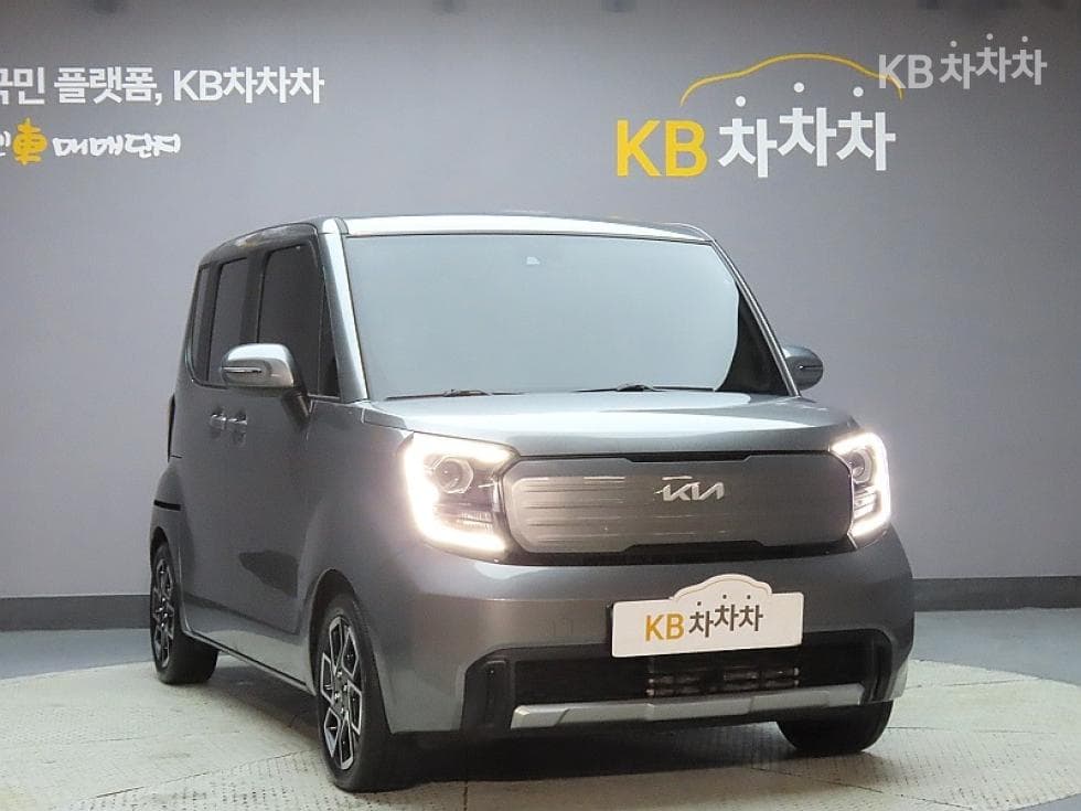 Kia The New (facelift) Kia Ray (van)1.0 Gasoline Signature - 3