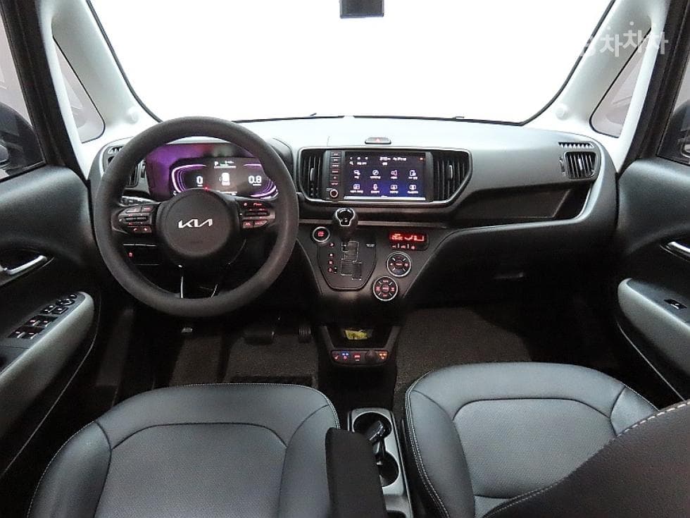 Kia The New (facelift) Kia Ray (van)1.0 Gasoline Signature - 6