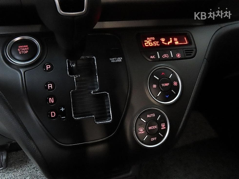 Kia The New (facelift) Kia Ray (van)1.0 Gasoline Signature - 9