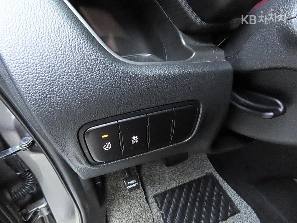Kia The New (facelift) Kia Ray (van)1.0 Gasoline Signature - 13