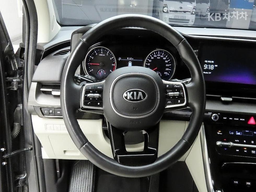 Kia Carnival 4th generationG3.5 GDI 7-seater (Limousine) Noblesse - 7