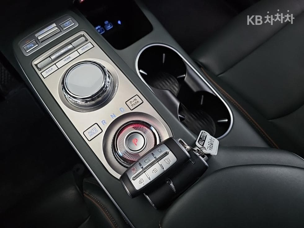 Genesis GV70Gasoline 2.5T 2WD - 17