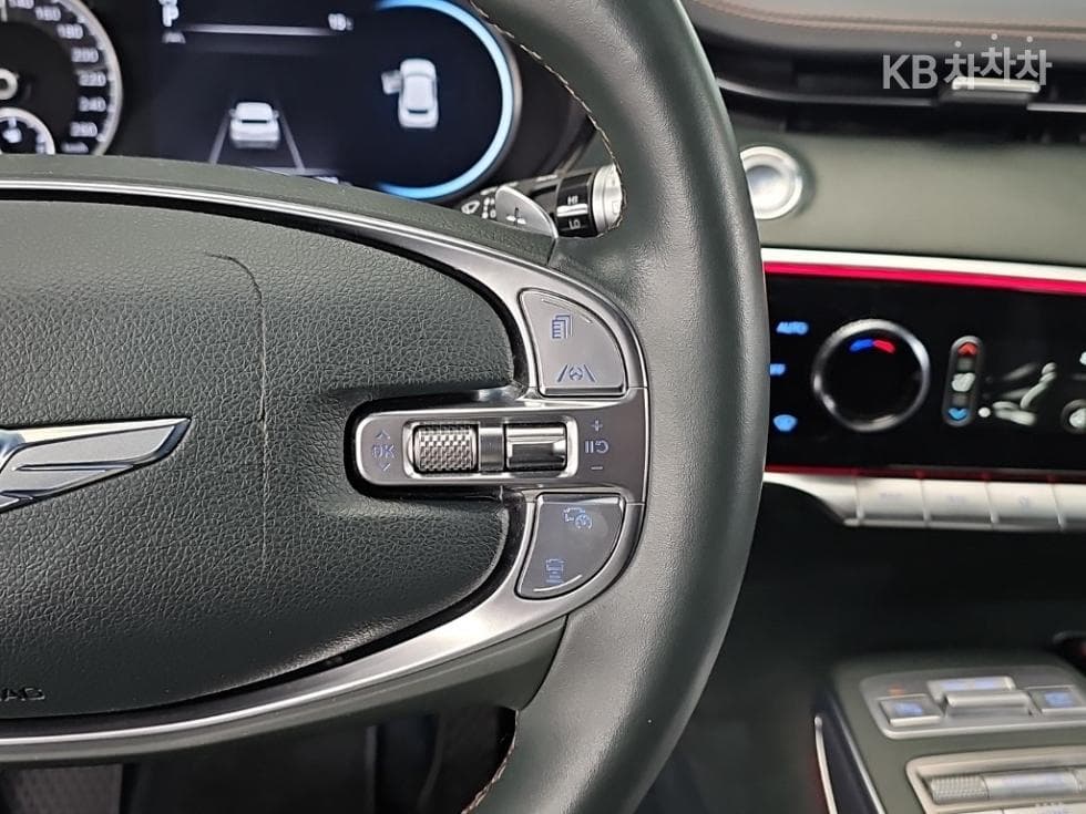 Genesis GV70Gasoline 2.5T 2WD - 18