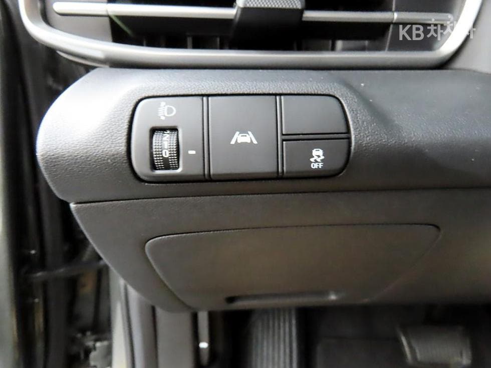 Hyundai All New Avante (Elantra)(CN7)1.6 Gasoline Smart - 12
