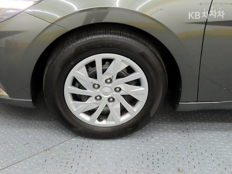 Hyundai All New Avante (Elantra)(CN7)1.6 Gasoline Smart - 19