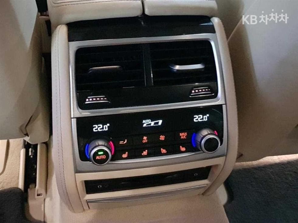 BMW 7시리즈 (G11)750Li xDrive Luxury - 16