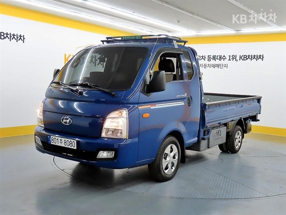 Hyundai Porter 2 Extra Long Super Cab CRDi Smart - Image 1