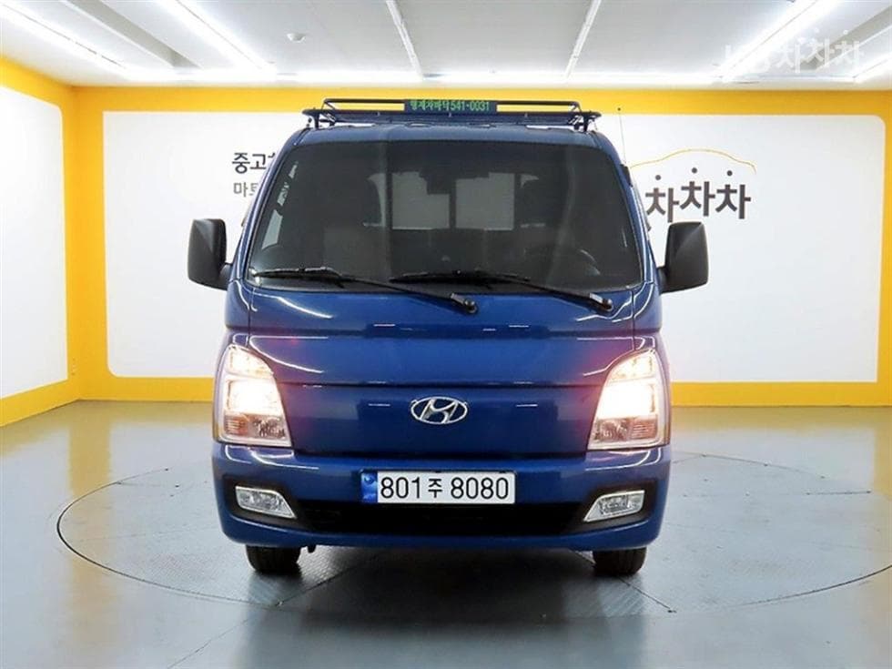 Hyundai Porter 2Extra Long Super Cab CRDi Smart - 2