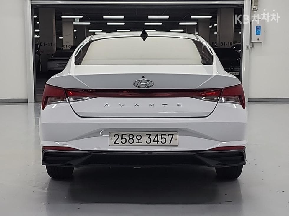 Hyundai All New Avante (Elantra)(CN7)1.6 Gasoline Modern - 3