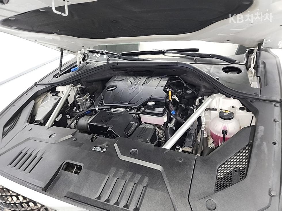 Genesis GV70Gasoline 2.5T AWD - 5