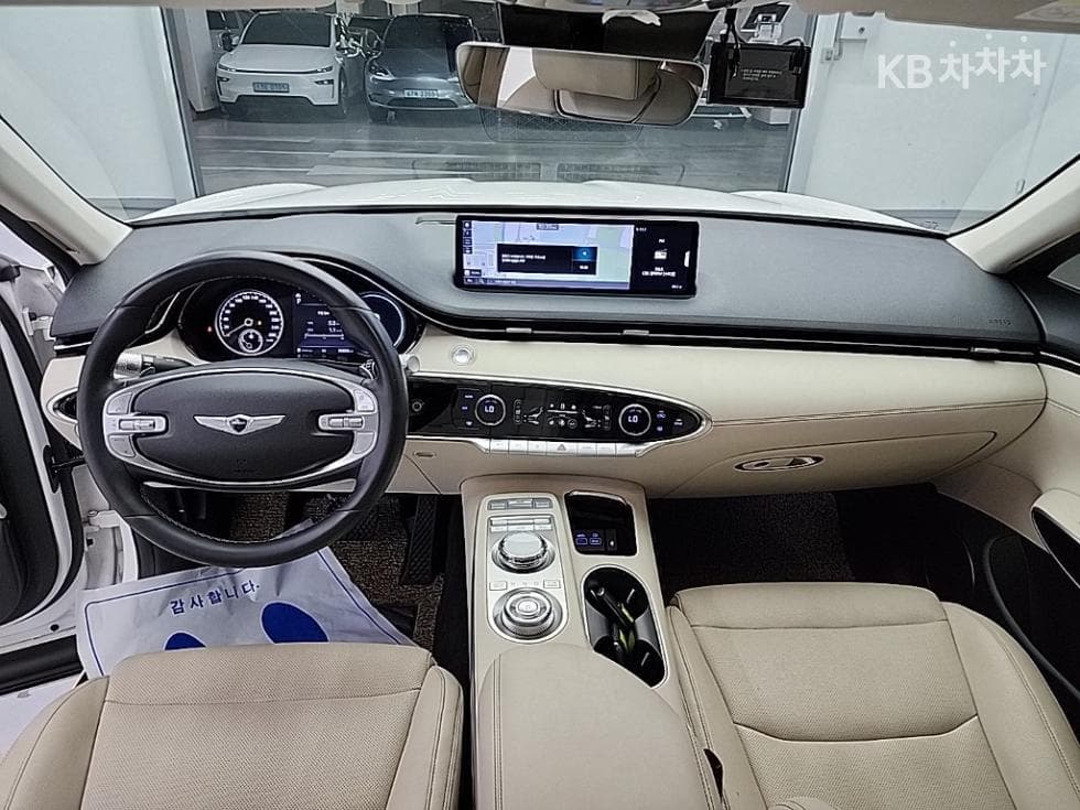 Genesis GV70Gasoline 2.5T AWD - 7