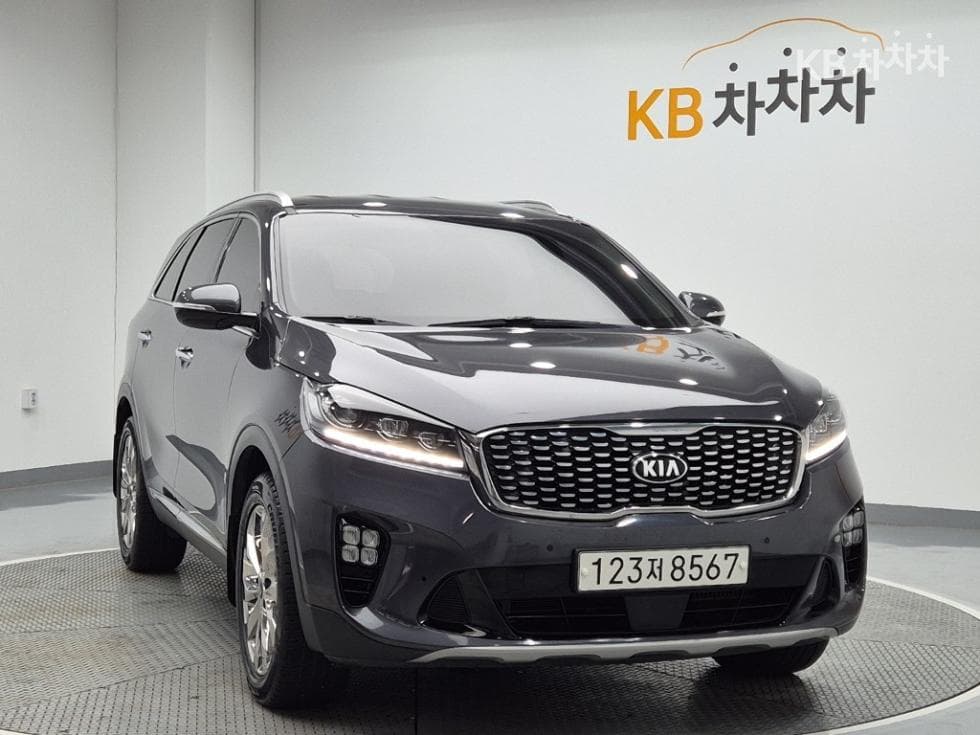 Kia The New (facelift) Sorento2.0 Diesel 2WD Prestige - 4