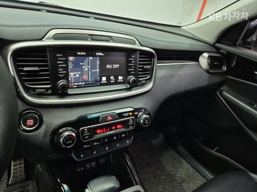 Kia The New (facelift) Sorento2.0 Diesel 2WD Prestige - 10