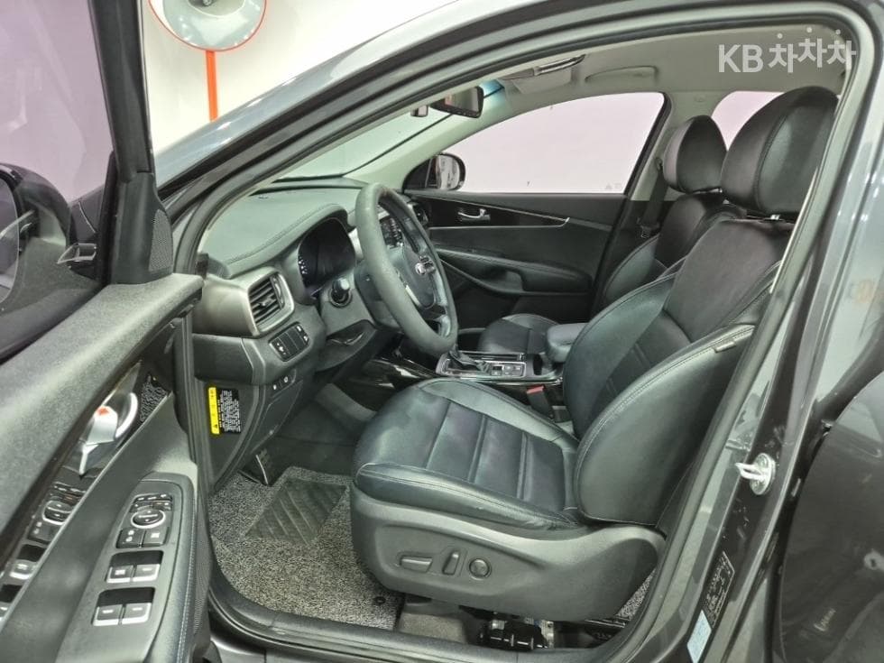 Kia The New (facelift) Sorento2.0 Diesel 2WD Prestige - 11